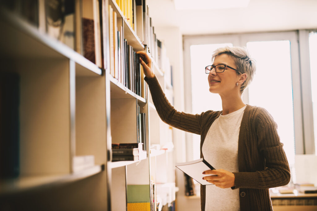 Qual o papel da inteligência artificial nas bibliotecas?